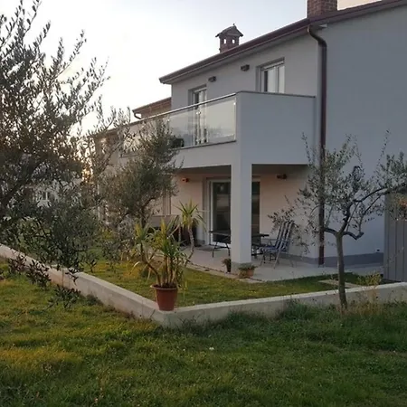 شقة Olivia Valkanela App 1