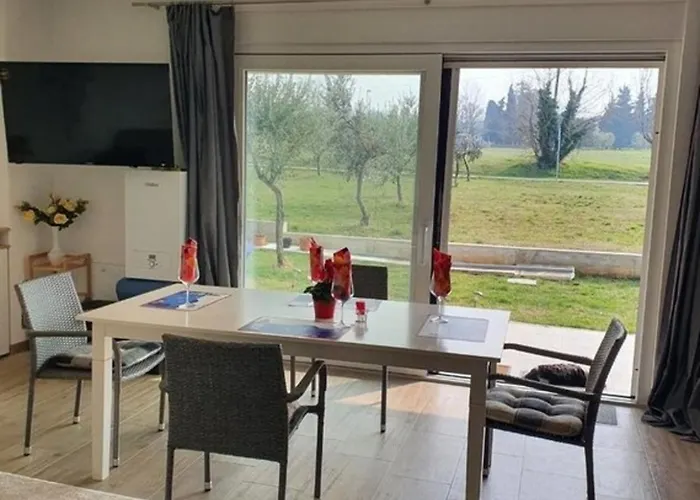 Olivia Valkanela App 1 Vrsar